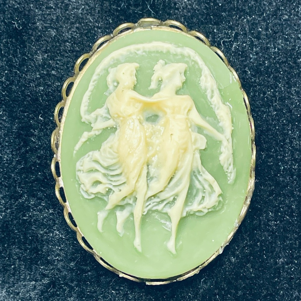 Vintage Two Muses Green Ivory Dancing Ladies Set Cameo